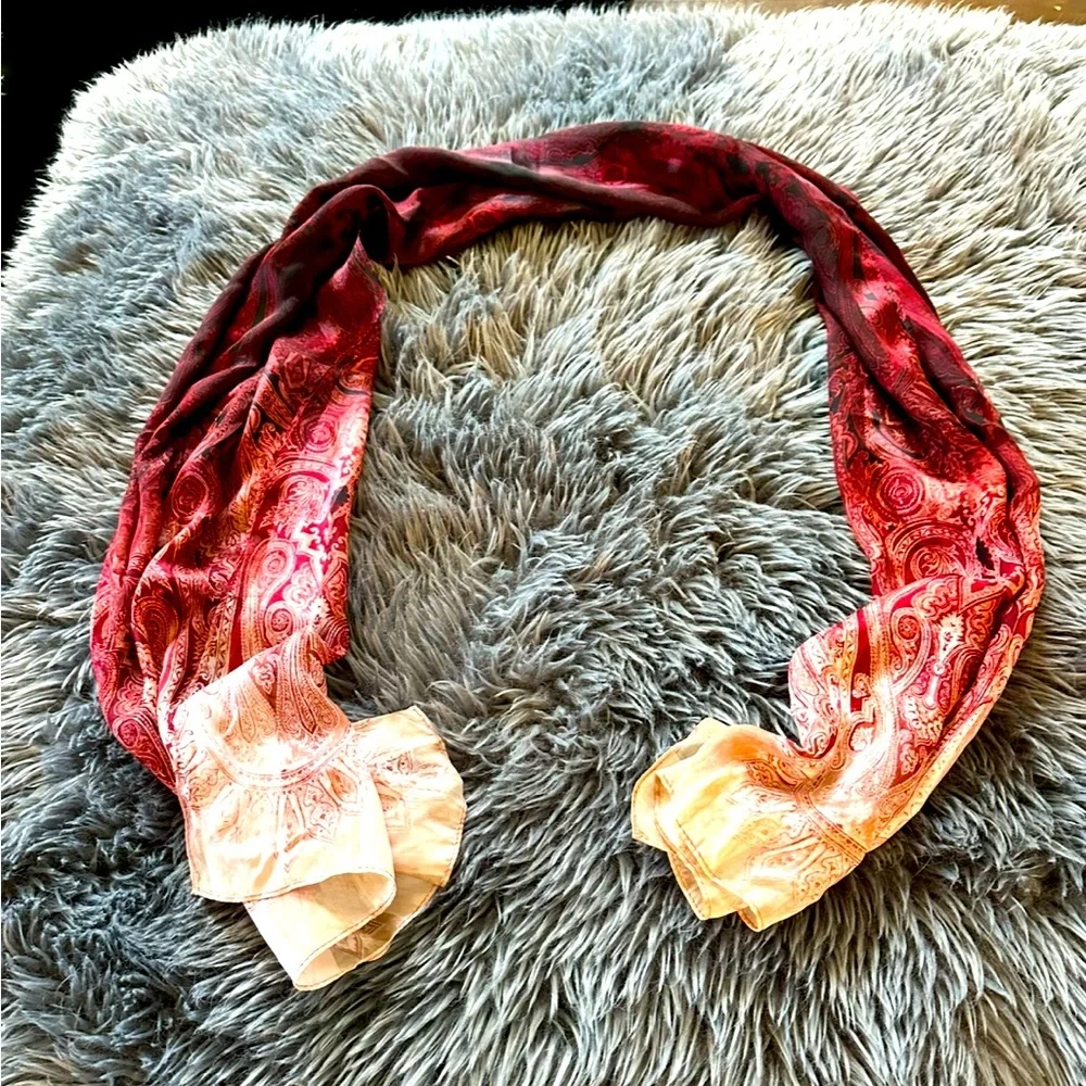 Maroon ombré scarf